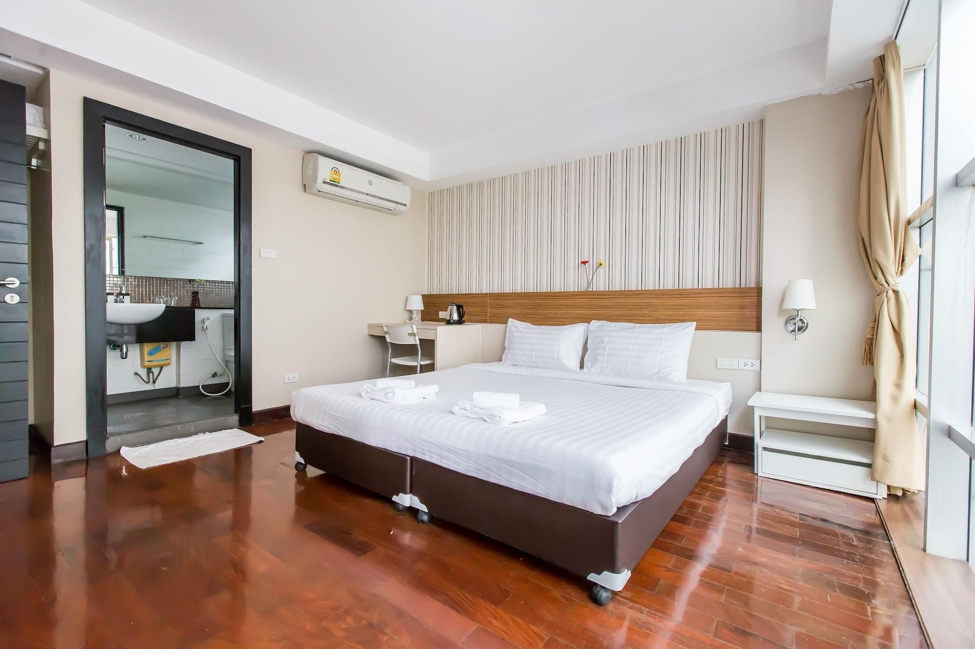 Snooze Hotel Thonglor Bangkok Exterior photo
