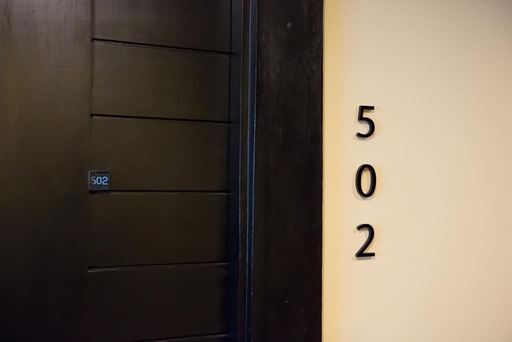 Snooze Hotel Thonglor Bangkok Exterior photo