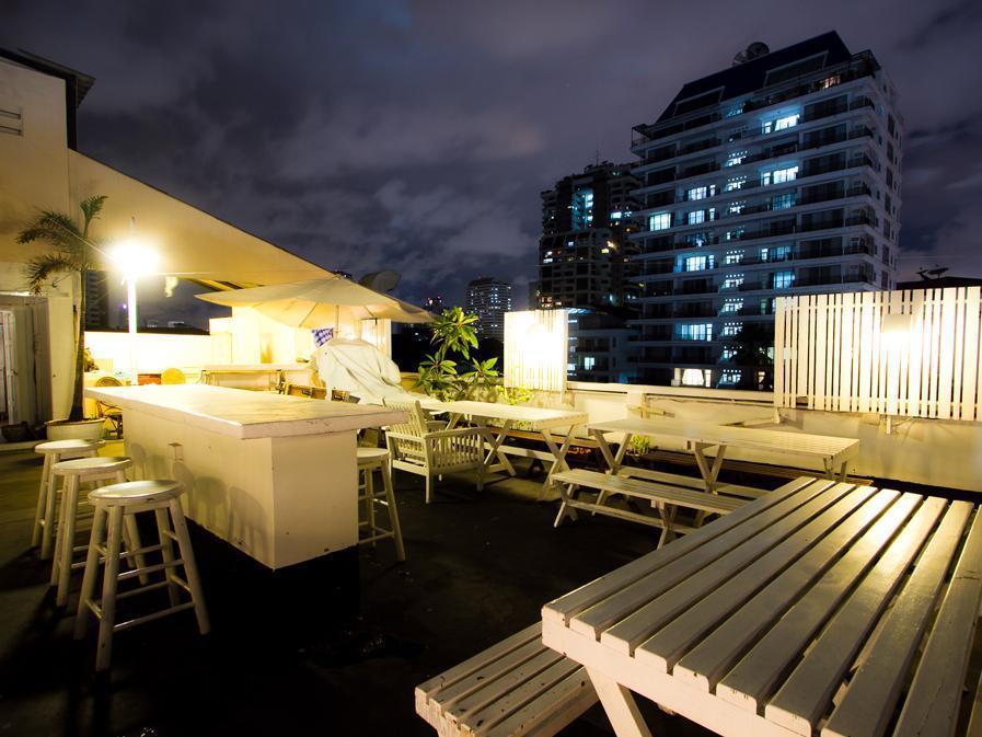 Snooze Hotel Thonglor Bangkok Exterior photo