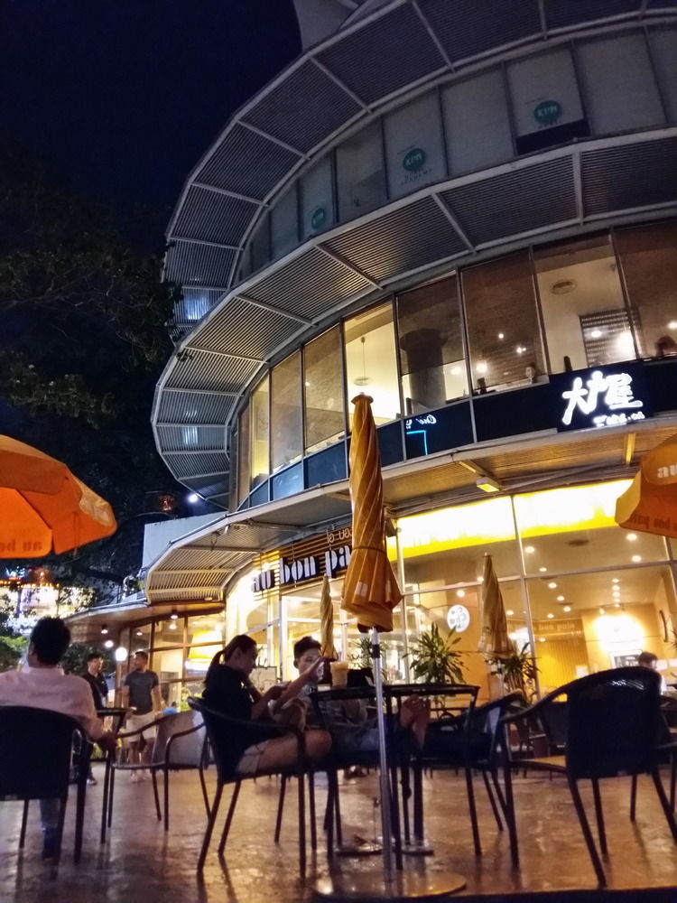 Snooze Hotel Thonglor Bangkok Exterior photo