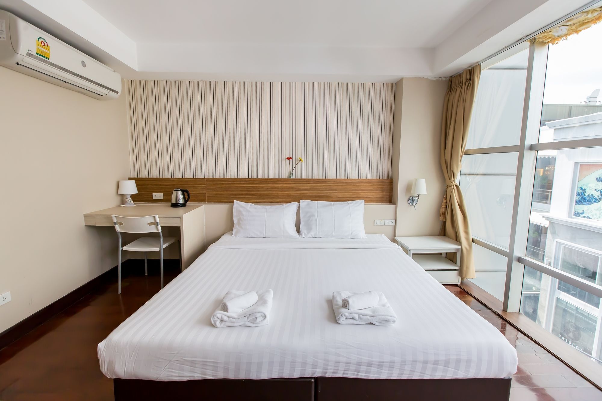 Snooze Hotel Thonglor Bangkok Exterior photo